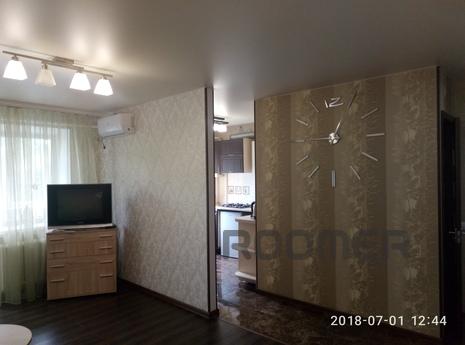 1 ком. ул.Победы, Сталеваров, Мед инстит, Запорожье - квартира посуточно