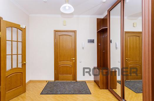 Two-bedroom apartment in the center, Astana - apartment by the day