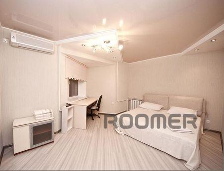 Сдается 3-х комнатная квартира в центре Алматы, в новом охра