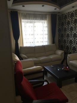 2 bedroom apartment for rent, Shymkent - apartment by the day