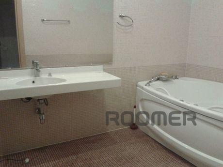 4 bedroom apartment, Aqtobe - apartment by the day