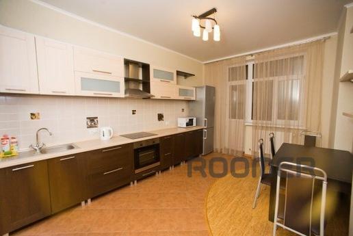 Apartment for rent, proprietress, Yekaterinburg - apartment by the day