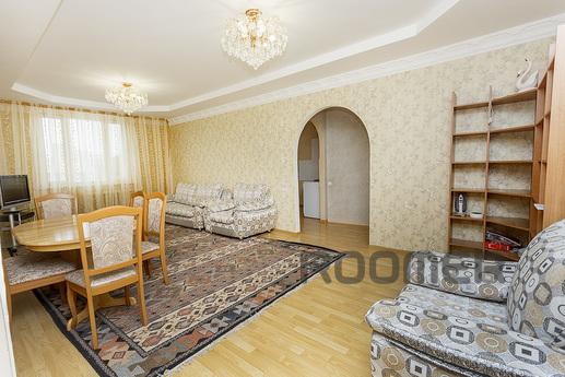 Cosy 3-room apartment. in LCD Nomad dail, Astana - apartment by the day