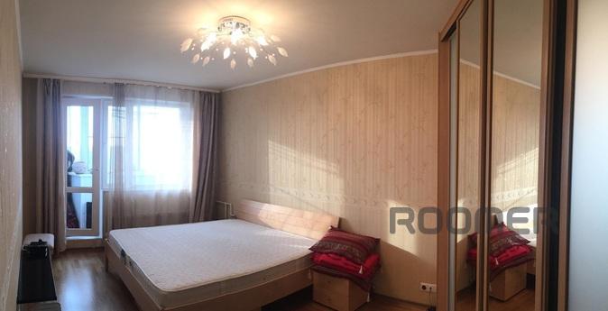 2-bedroom apartment for hours, days near the metro. The apar