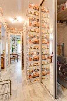 1 bedroom apartment near the metro, Moscow - apartment by the day