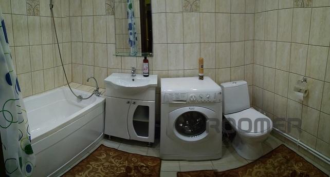 1 to LCD Capital, Tyumen - apartment by the day