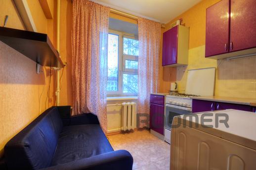 One bedroom apartment on the voykovskoy, Moscow - apartment by the day