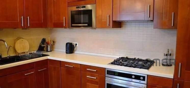 Apartment for rent near the metro, Moscow - apartment by the day