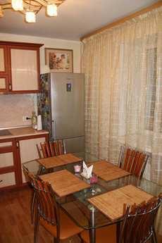 2 bedroom apartment for rent, Tyumen - apartment by the day