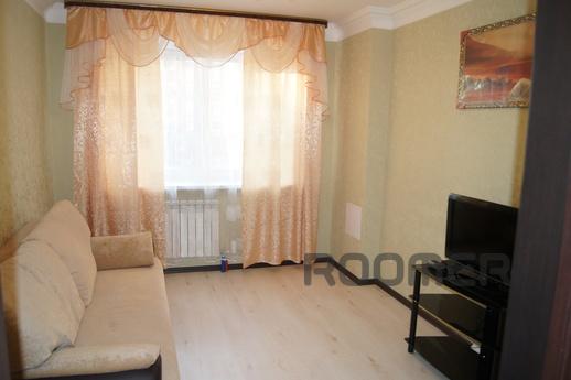 One-bedroom apartment near Neftegaz, Tyumen - apartment by the day