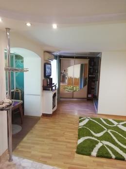 one-bedroom studio apartment, Mykolaiv - apartment by the day