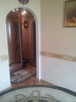 3 комнатная квартира в аренду, Каролино-Бугаз - квартира посуточно