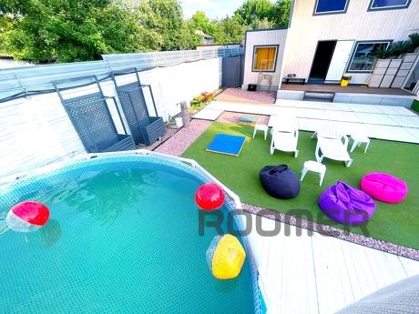 Rent a similar apartment in Kiev with a swimming pool, Kyiv - apartment by the day