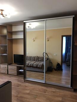 Rent holidaymakers 3 tiru by the sea, Chernomorsk (Illichivsk) - apartment by the day