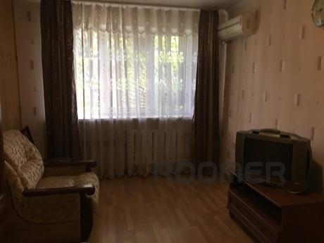 1 bedroom apartment near the sea, Chernomorsk (Illichivsk) - apartment by the day