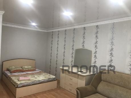 One room apartment on the first floor, near the shopping cen