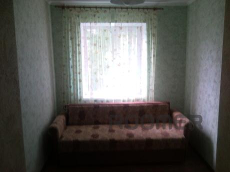 2-room, 45 sq.m. 3-rd floor Khrushchev: 5 berths, 2 min to t