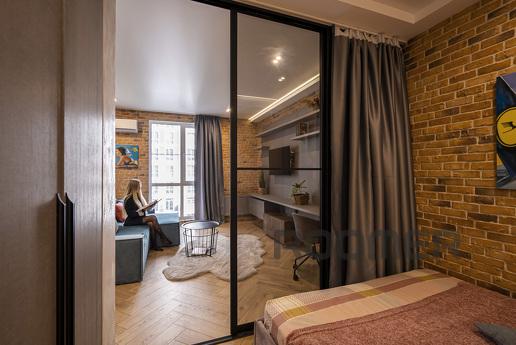 Studio 42 sq.m. Residential complex New England, Kyiv - apartment by the day