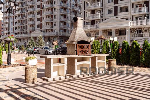 Studio 42 sq.m. Residential complex New England, Kyiv - apartment by the day