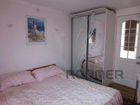 Guest House Lubava, Alushta - apartment by the day