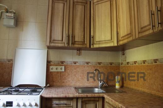 APARTMENT IN 2 MINUTES FROM THE SEA, Chernomorsk (Illichivsk) - apartment by the day