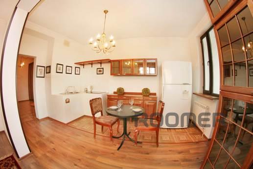Apartments in the center of ALMATY !!!, Almaty - apartment by the day