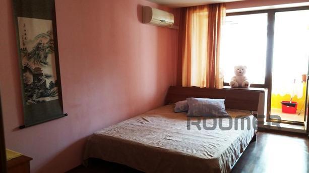 2-roomed apartment by the sea, Chernomorsk (Illichivsk) - apartment by the day