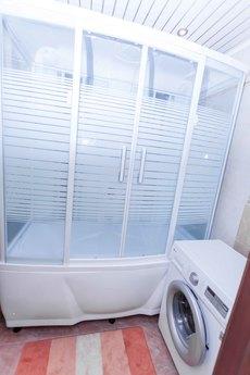 2 bedroom apartment for rent, Tyumen - apartment by the day
