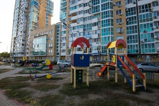 1 bedroom apartment for rent, Krasnodar - apartment by the day