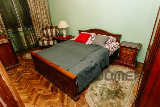 Cozy room near Sukharevskaya metro, Moscow - apartment by the day