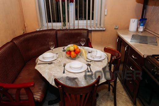 Cozy room near Sukharevskaya metro, Moscow - apartment by the day