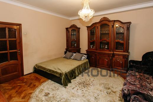Cozy room near Sukharevskaya metro, Moscow - apartment by the day