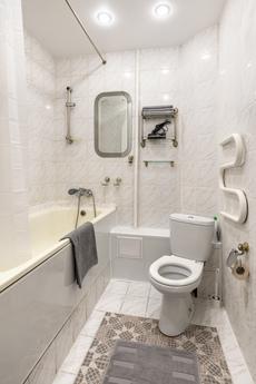 2 bedroom apartment for rent, Novosibirsk - apartment by the day