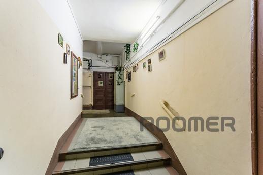 Daily street Staropimenovsky lane, Moscow - apartment by the day