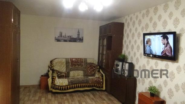 1 комнатная квартира недалеко от Кремля, Великий Новгород - квартира посуточно