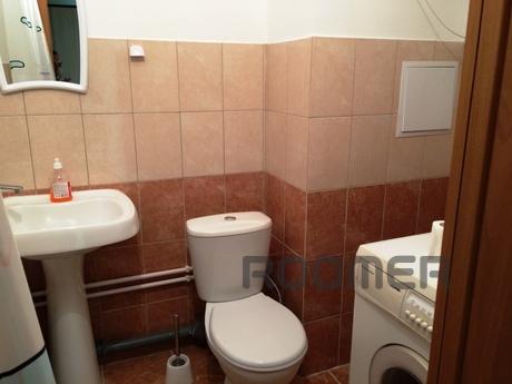 Large 2-bedroom apartment, Surgut - apartment by the day