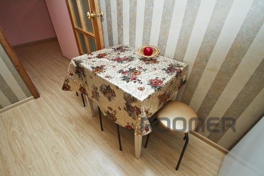 Comfortable apartment in the center, Surgut - apartment by the day
