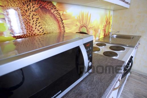 Cozy apartment with four bedrooms, Surgut - apartment by the day
