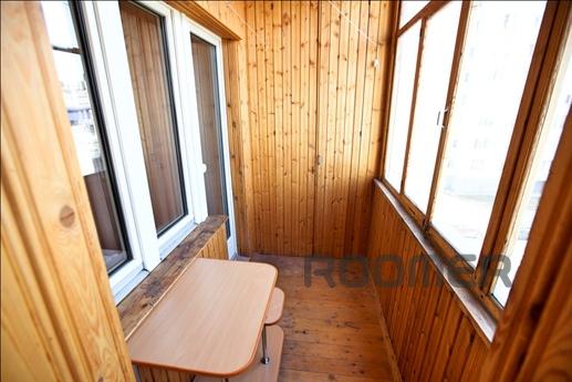 Cozy apartment with four sleeping months, Surgut - apartment by the day
