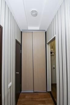 Cozy apartment with private facilities, Surgut - apartment by the day