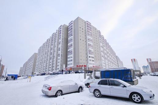 Cozy apartment with private facilities, Surgut - apartment by the day