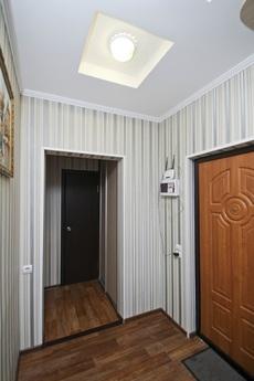 Cozy apartment with private facilities, Surgut - apartment by the day