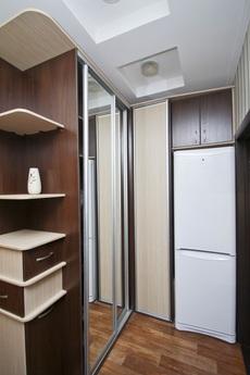 Cozy apartment with private facilities, Surgut - apartment by the day