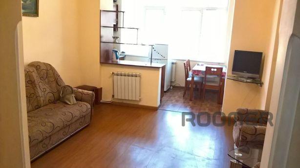 Уютная квартира в малом центре Еревана, Ереван - квартира посуточно