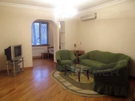 Apartment in the small center of Yerevan, Yerevan - apartment by the day