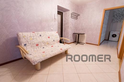 2-bedroom apartment in the first microra, Tyumen - apartment by the day