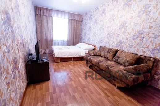 2-bedroom apartment in the first microra, Tyumen - apartment by the day