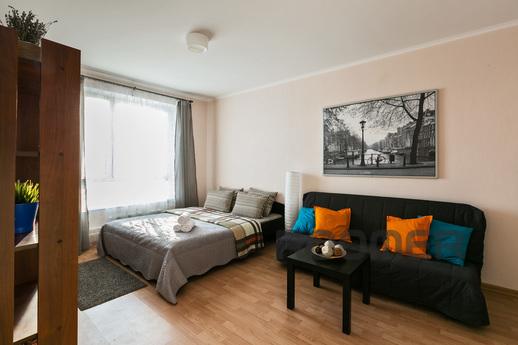 PHOTOS COUNT! NO COMMISSION! Stylish studio renovated in the