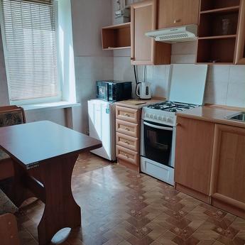 Apartment for rent, Novomoskovsk - apartment by the day