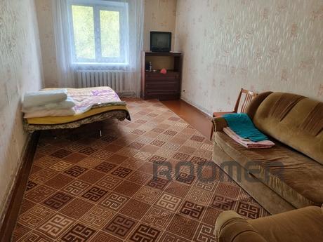 3-room apartment on Mira 22, Zlatoust - apartment by the day